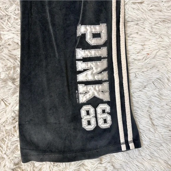 ◾️Rare Vintage Y2K Victoria’s Secret PINK Velour Number Flare Side Stripe Pants - Picture 3 of 7